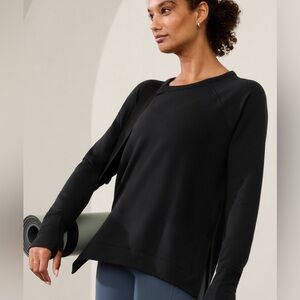 Coaster luxe sweatshirt small